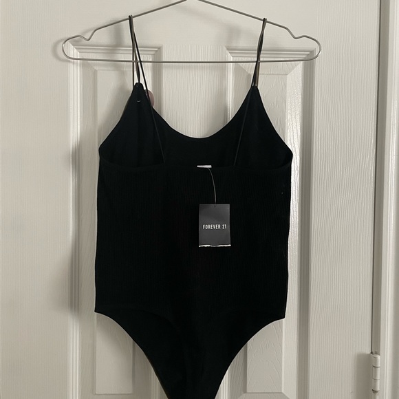 - M/L - Picture 2 of 4